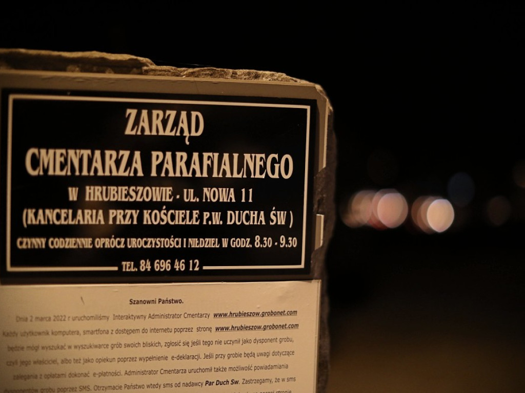 Wieczór Wszystkich Świętych na hrubieszowskim cmentarzu [ZDJĘCIA]