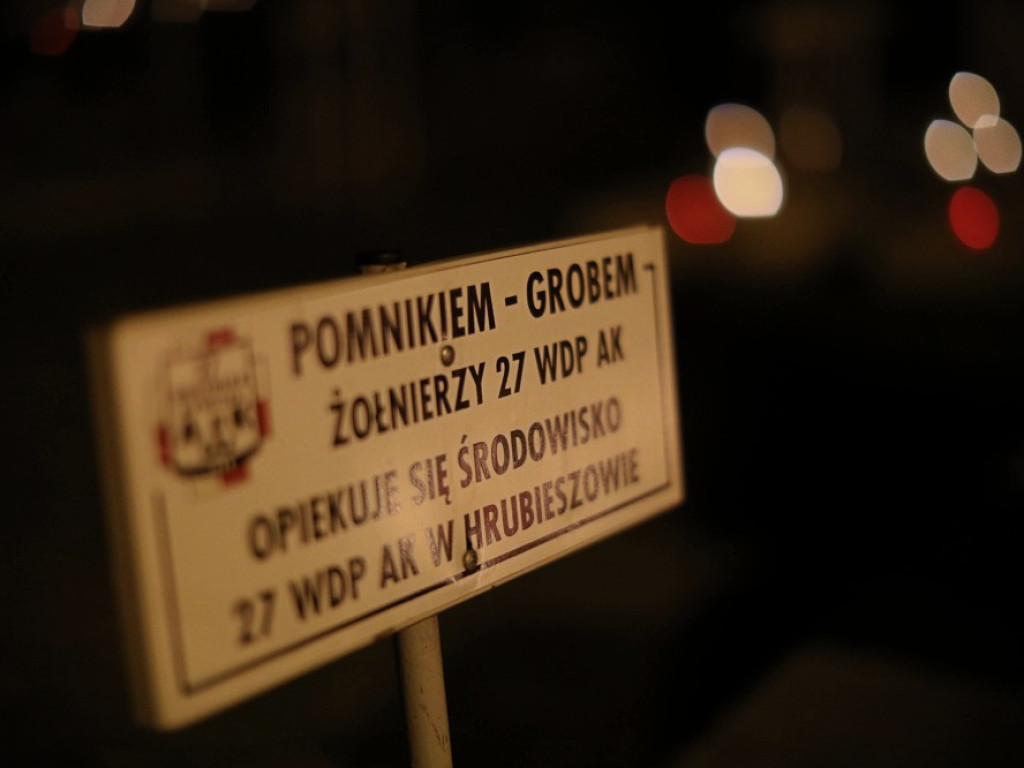 Wieczór Wszystkich Świętych na hrubieszowskim cmentarzu [ZDJĘCIA]