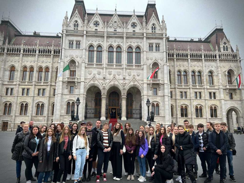 Hrubieszów: Młodzież z Kościuszki w Budapeszcie [ZDJĘCIA]