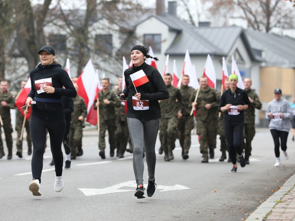 Hrubieszów: Pobiegli razem w Dniu Niepodległości [ZDJĘCIA]