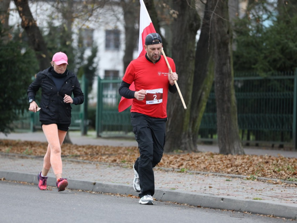 Hrubieszów: Pobiegli razem w Dniu Niepodległości [ZDJĘCIA]