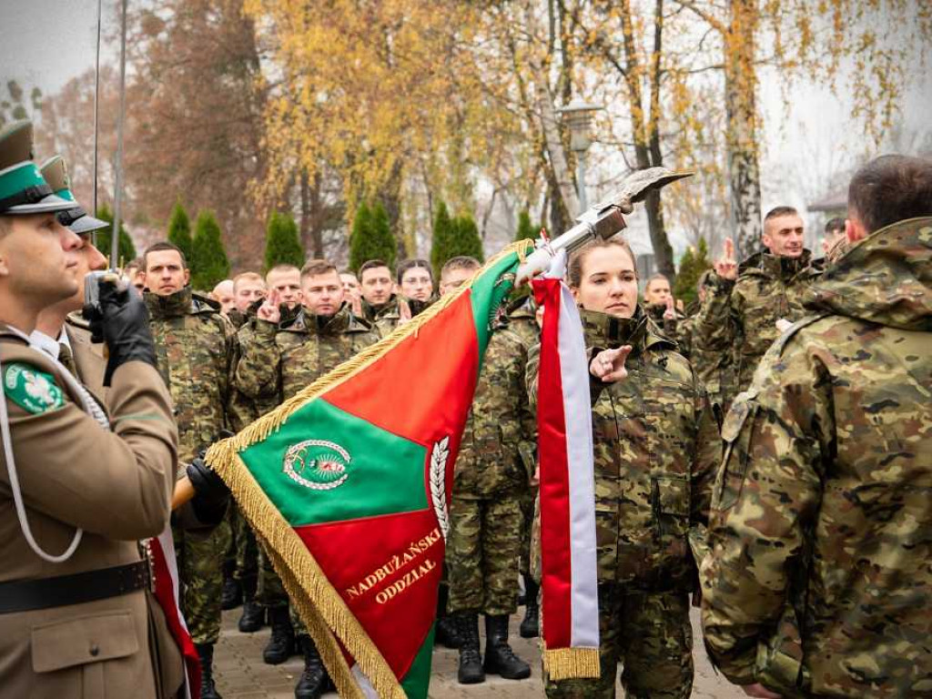 Ślubowanie, awanse i odznaczenia w NOSG [ZDJĘCIA]