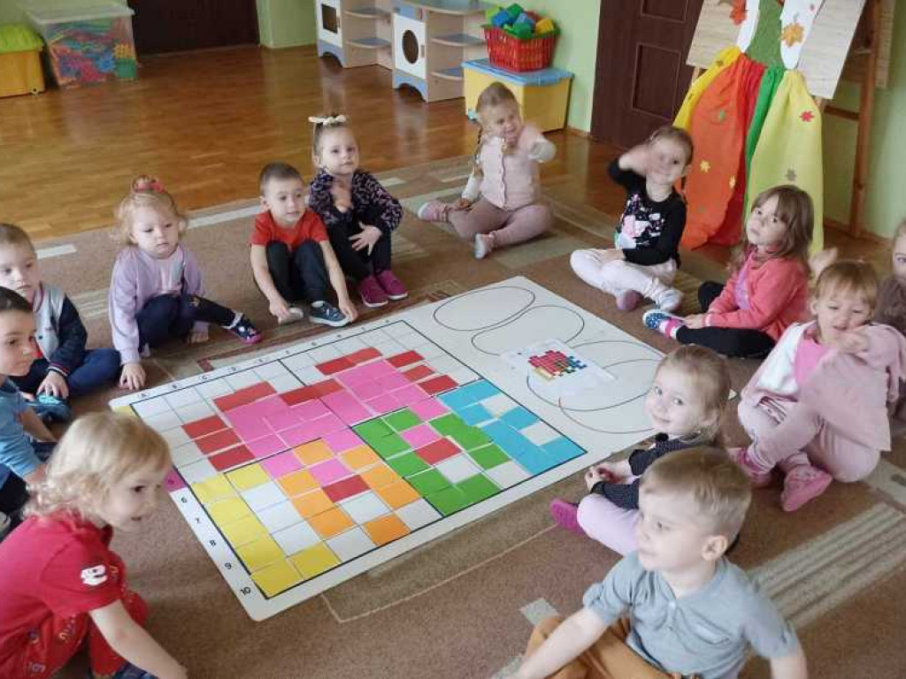 Hrubieszów: Europejski Tydzień Kodowania w Przedszkolu nr 2 [ZDJĘCIA, WIDEO]