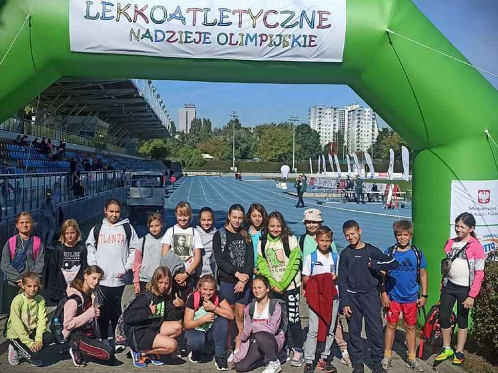Tabele lekkoatletyczne mężczyzn za sezon letni 2022 powiatu hrubieszowskiego [ZDJĘCIA]