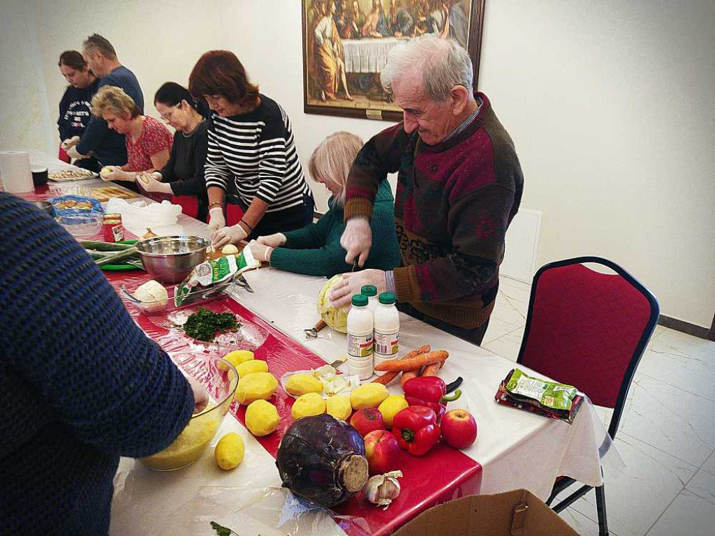 Hrubieszów: Święto pieczonego ziemniaka w Caritas [ZDJĘCIA]