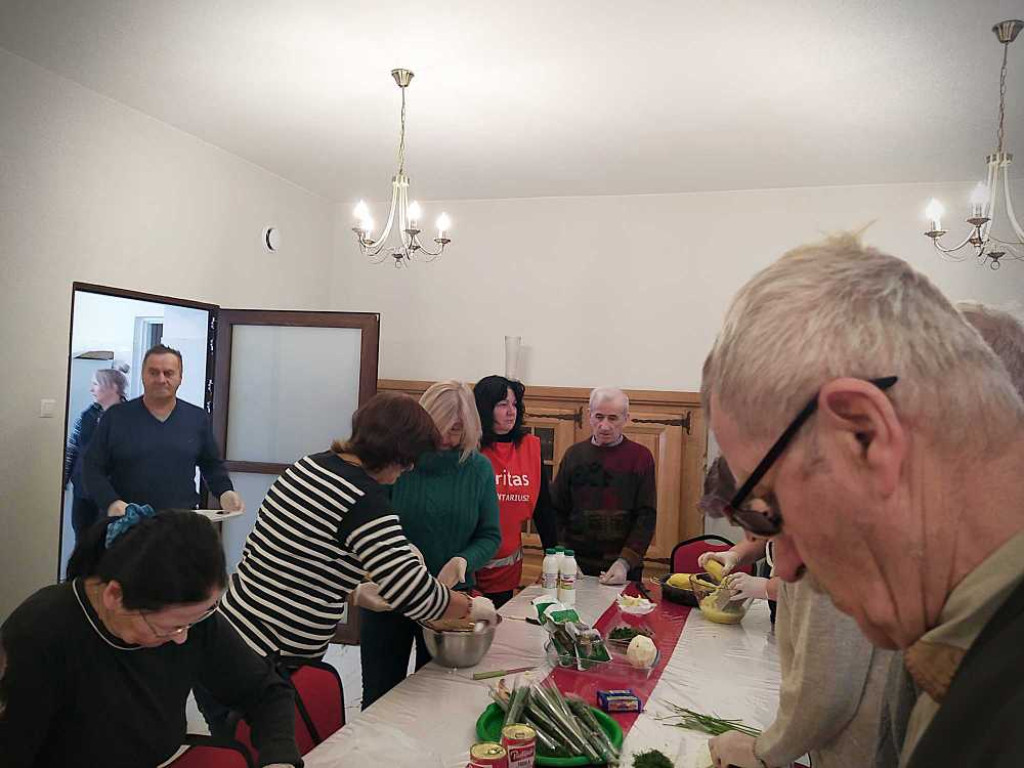 Hrubieszów: Święto pieczonego ziemniaka w Caritas [ZDJĘCIA]