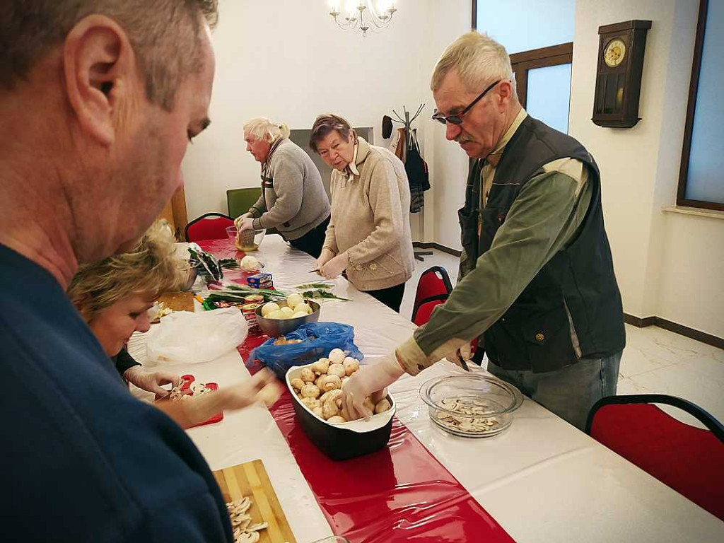 Hrubieszów: Święto pieczonego ziemniaka w Caritas [ZDJĘCIA]
