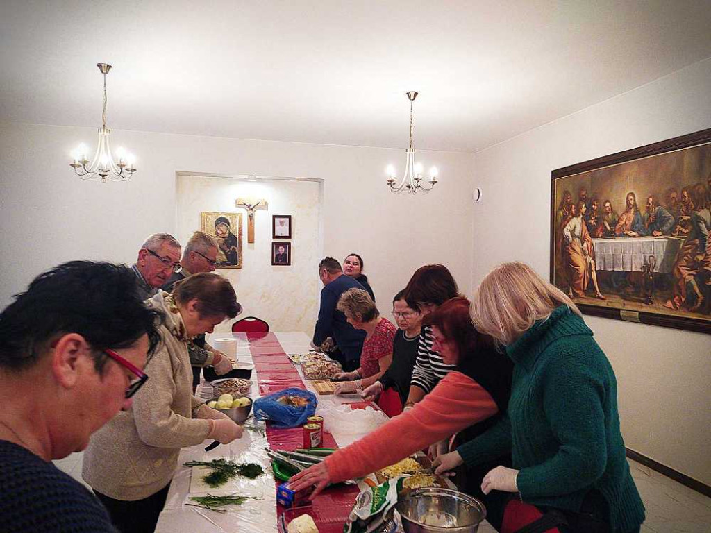 Hrubieszów: Święto pieczonego ziemniaka w Caritas [ZDJĘCIA]