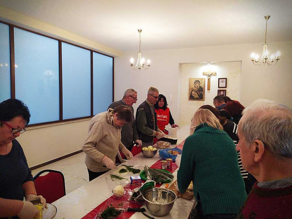 Hrubieszów: Święto pieczonego ziemniaka w Caritas [ZDJĘCIA]