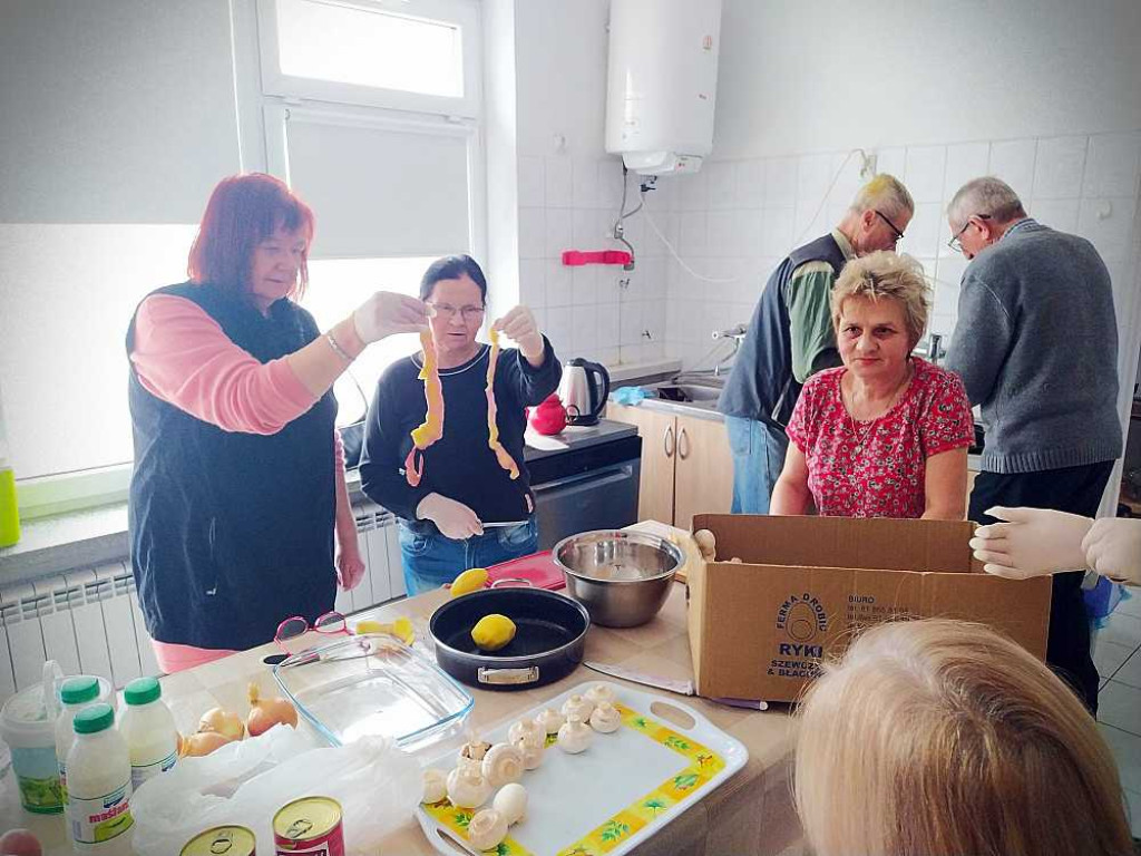Hrubieszów: Święto pieczonego ziemniaka w Caritas [ZDJĘCIA]