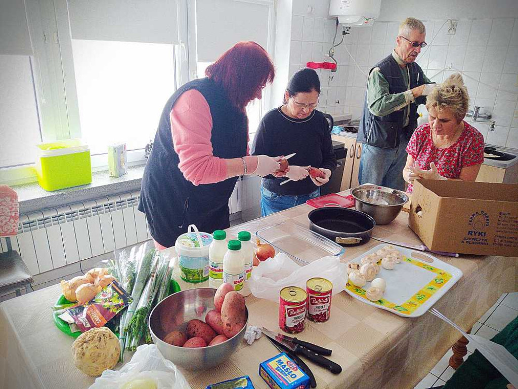 Hrubieszów: Święto pieczonego ziemniaka w Caritas [ZDJĘCIA]