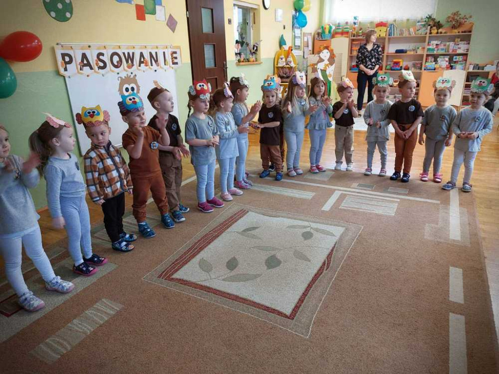 Hrubieszów: Pasowanie na przedszkolaka i imieniny grup w Przedszkolu nr 2 [ZDJĘCIA]