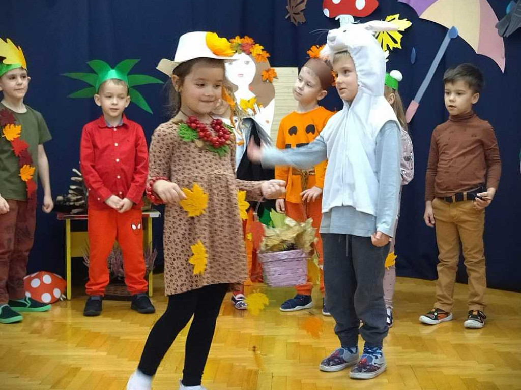 Hrubieszów: Pasowanie na przedszkolaka i imieniny grup w Przedszkolu nr 2 [ZDJĘCIA]