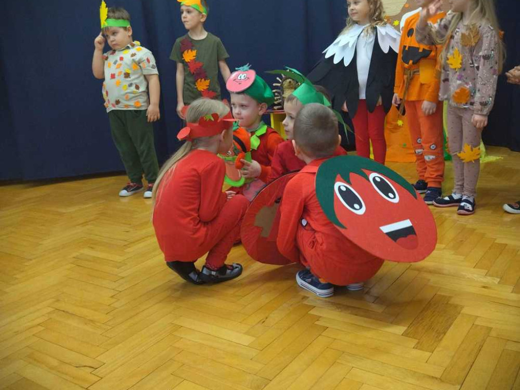Hrubieszów: Pasowanie na przedszkolaka i imieniny grup w Przedszkolu nr 2 [ZDJĘCIA]