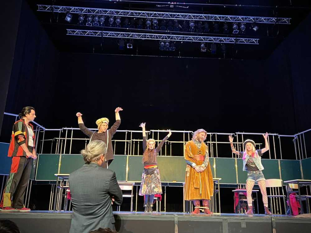 Hrubieszów: Mikołajki w teatrze i na kręgielni [ZDJĘCIA]