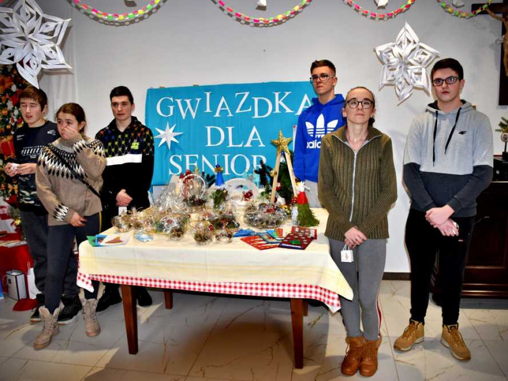 Hrubieszów: Gwiazdka dla seniora [ZDJĘCIA]