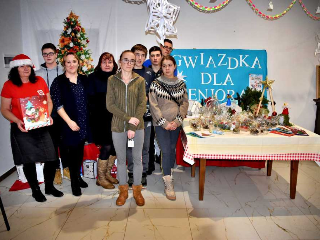 Hrubieszów: Gwiazdka dla seniora [ZDJĘCIA]