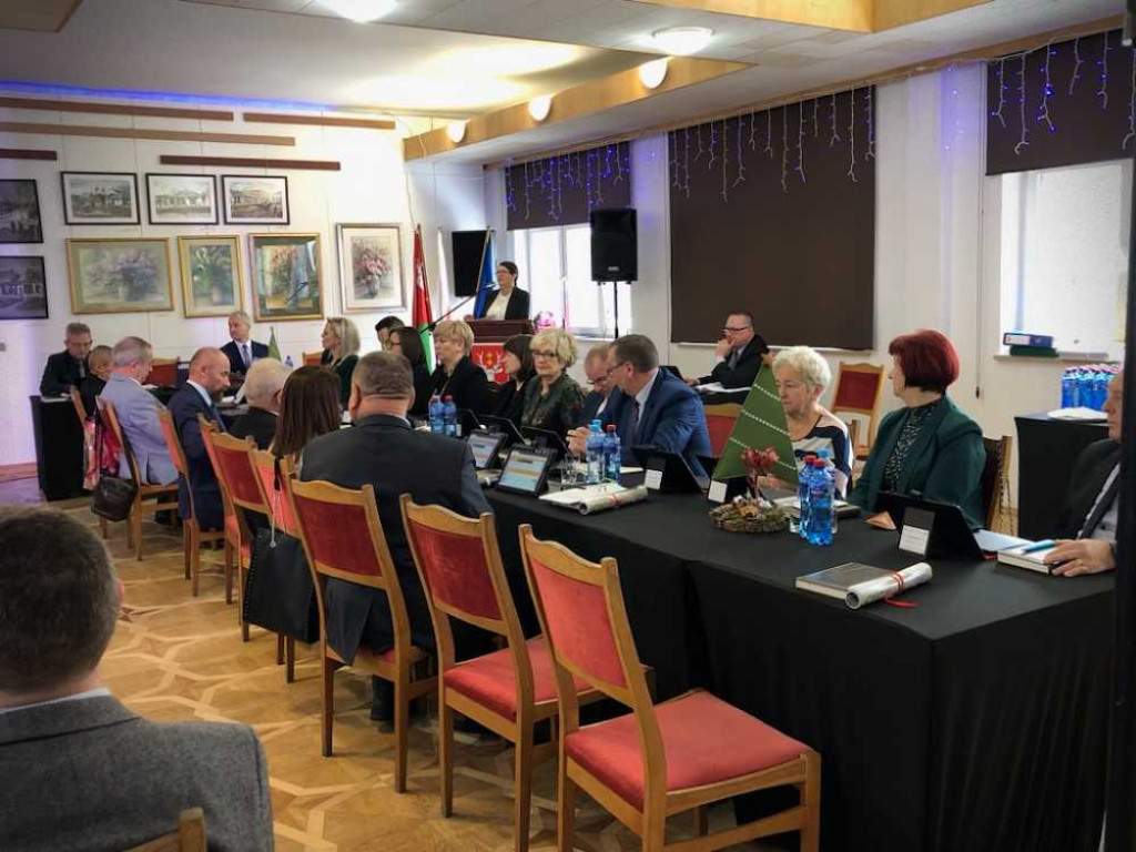 Hrubieszów: Budżet na rok 2023 uchwalony [ZDJĘCIA, WIDEO]