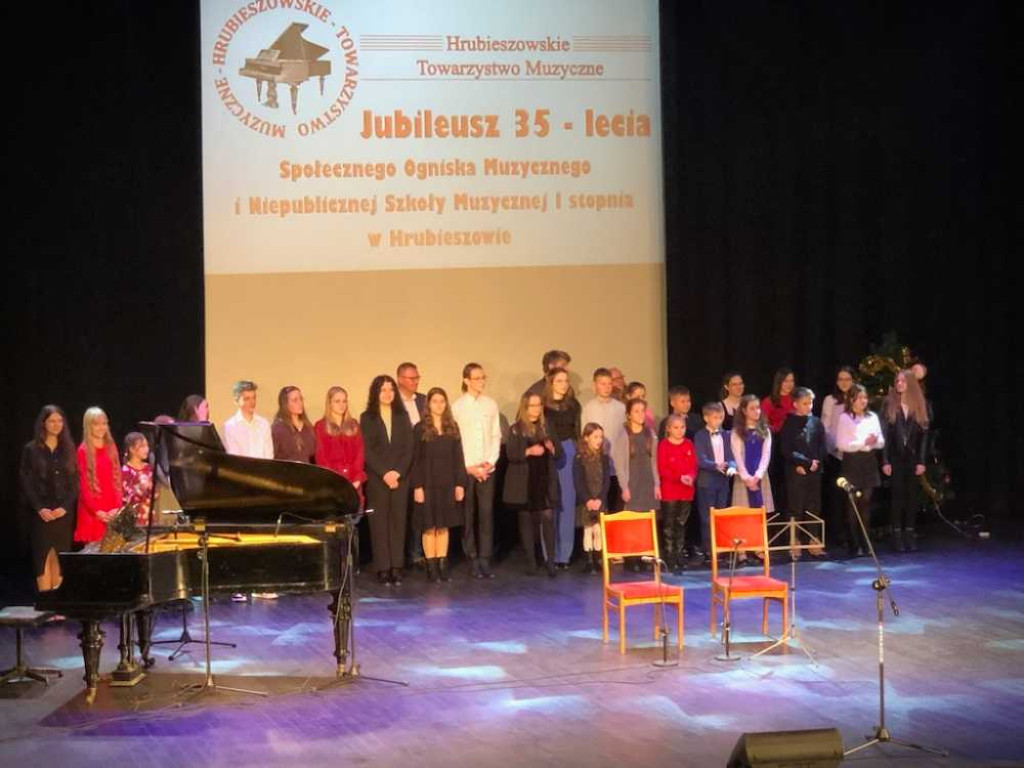 Hrubieszów: 35-lecie Społecznego Ogniska Muzycznego [ZDJĘCIA]