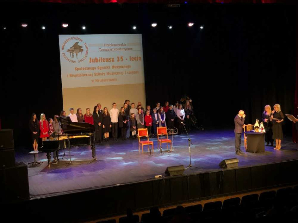 Hrubieszów: 35-lecie Społecznego Ogniska Muzycznego [ZDJĘCIA]