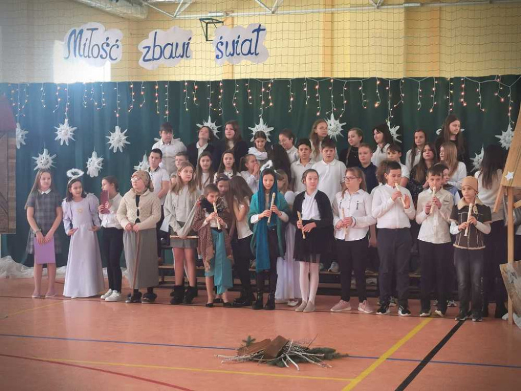 Hrubieszów: Jasełka w Dwójce [ZDJĘCIA]