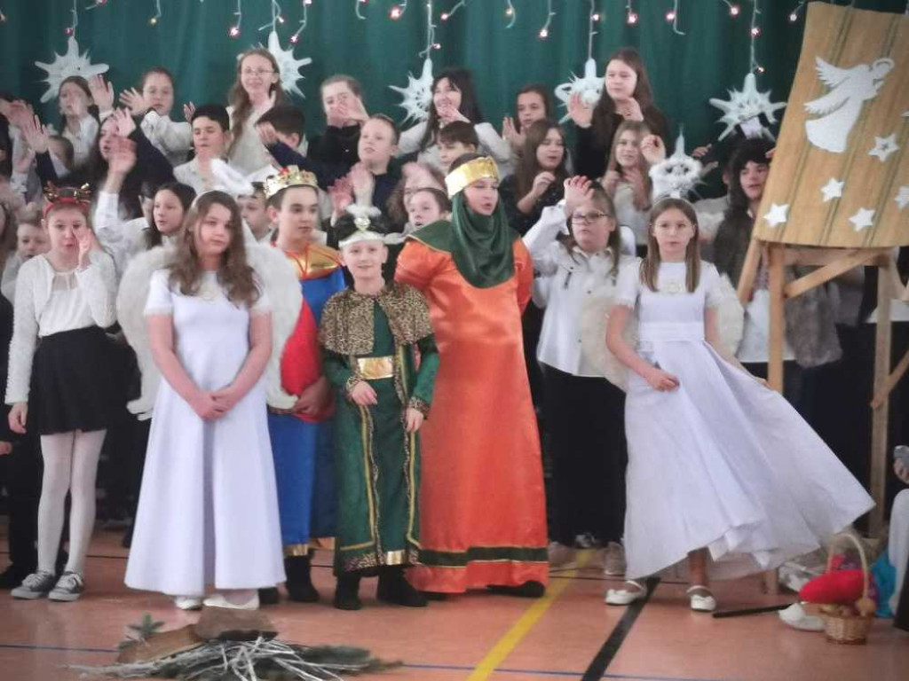 Hrubieszów: Jasełka w Dwójce [ZDJĘCIA]