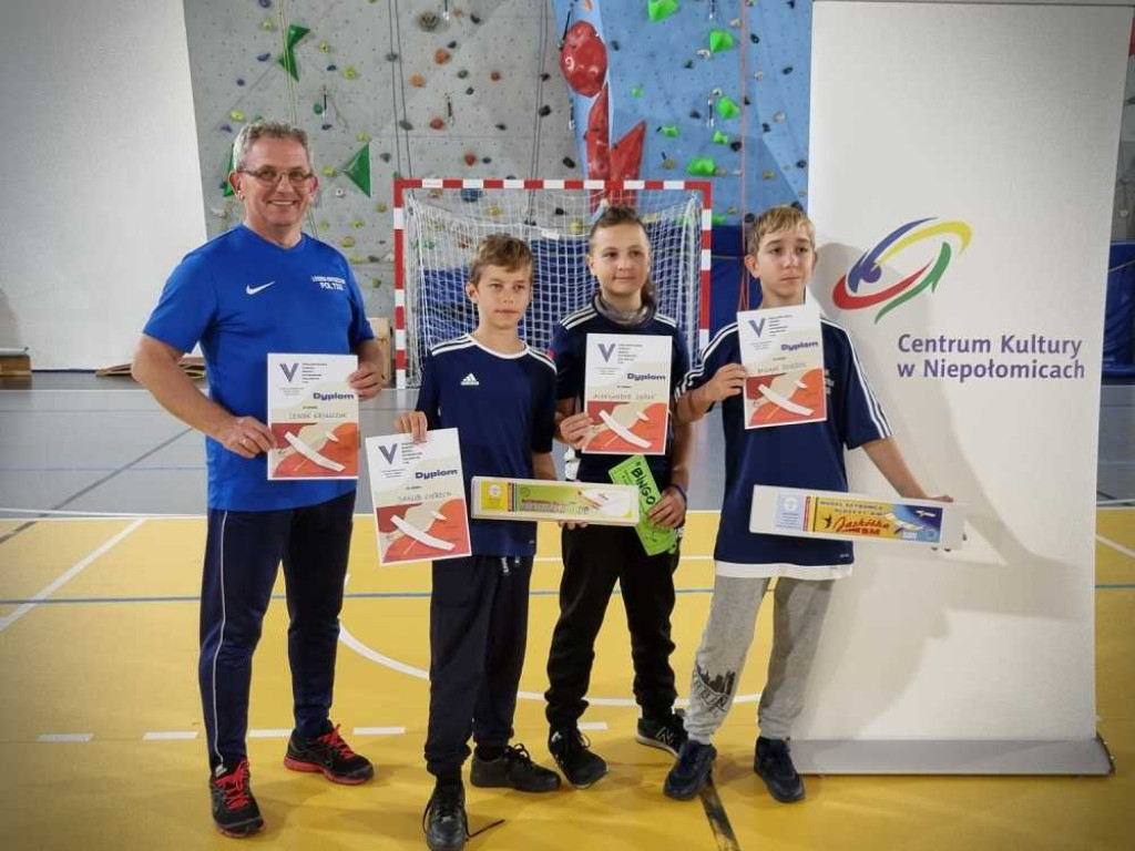Podsumowanie sezonu sekcji modelarskiej Uczniowskiego Klubu Sportowego 