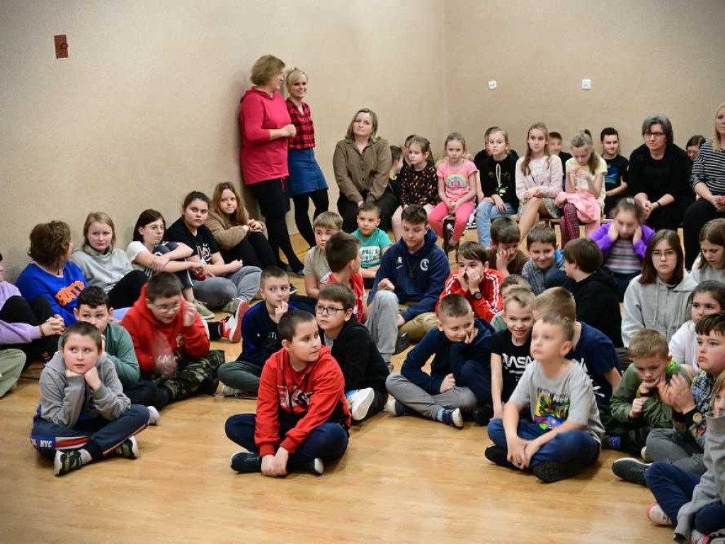 Hrubieszów: Aby ferie były bezpieczne. Strażacy w podstawówkach [ZDJĘCIA]