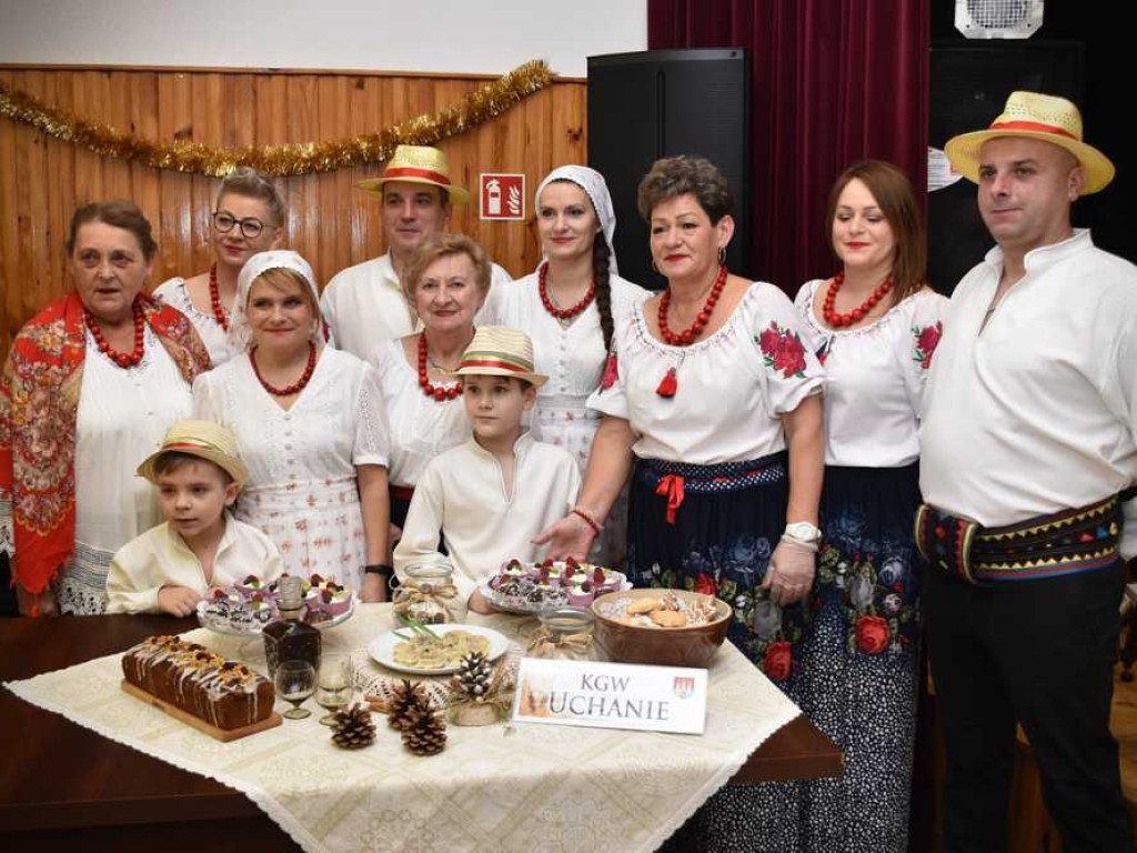 Uchanie: Sesja fotograficzna do kalendarza [ZDJĘCIA]