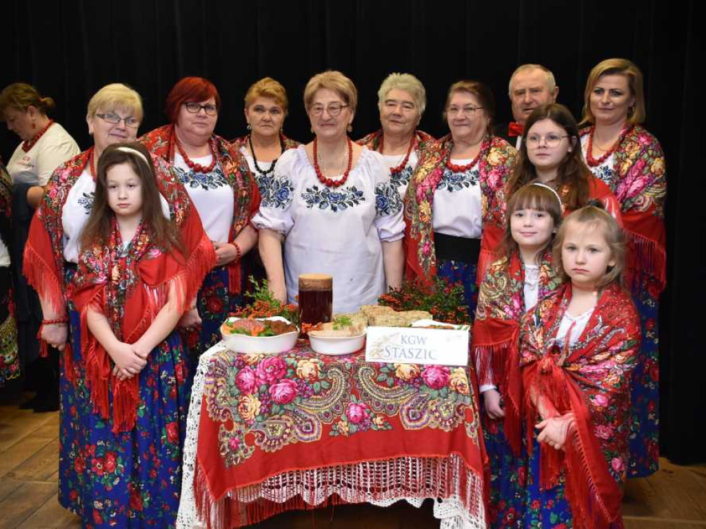Uchanie: Sesja fotograficzna do kalendarza [ZDJĘCIA]