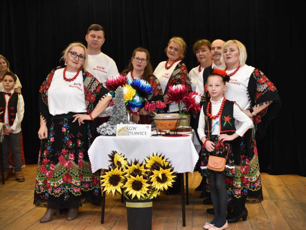 Uchanie: Sesja fotograficzna do kalendarza [ZDJĘCIA]