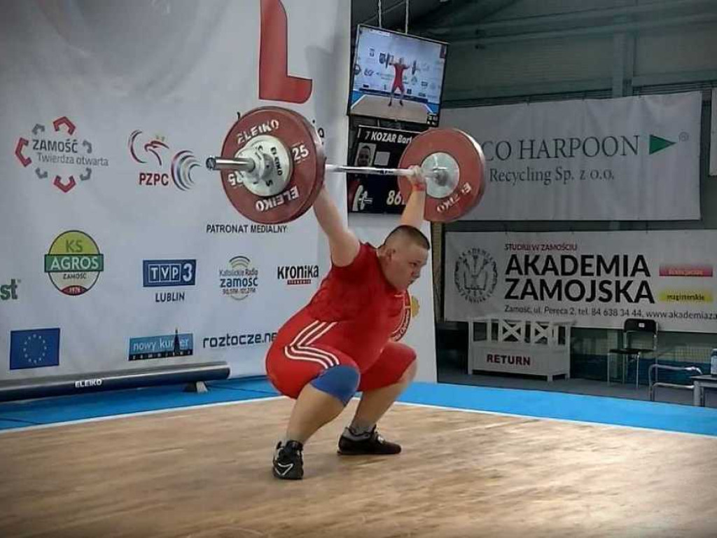 Podnoszenie ciężarów. Najwyższe osiągnięcia sezonu 2022