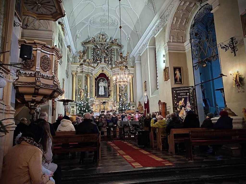 Zuchy z kolędą w Uchaniach i Teratynie [ZDJĘCIA]