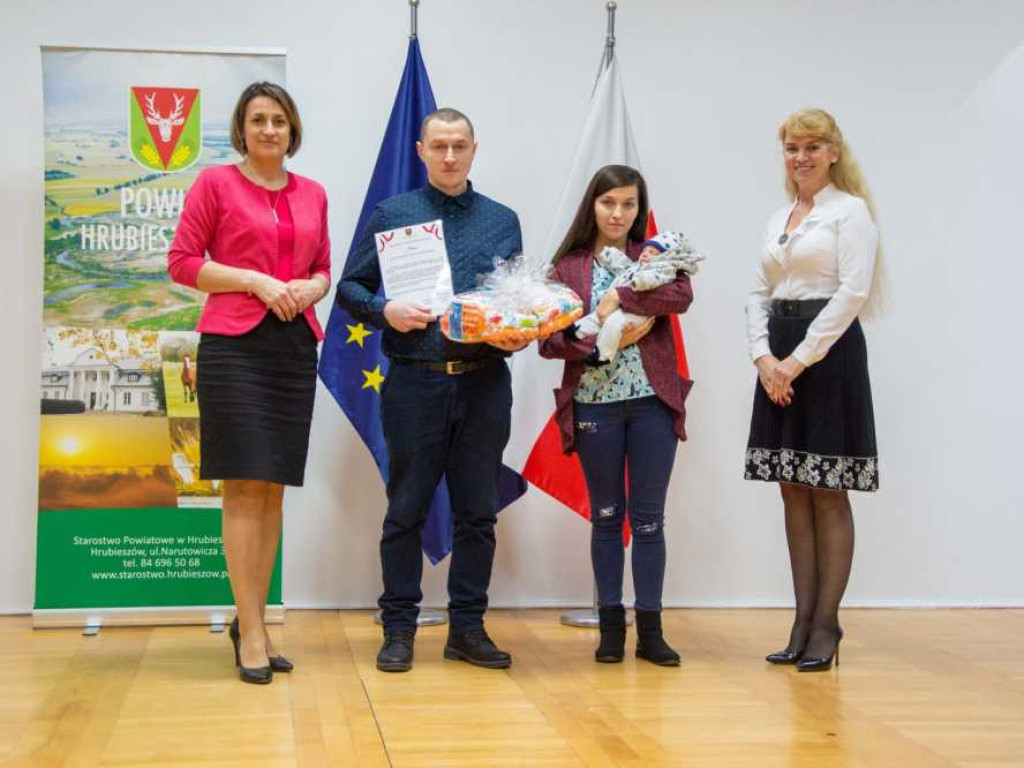 Hrubieszów: Niespodzianki dla kolejnych mam [ZDJĘCIA]
