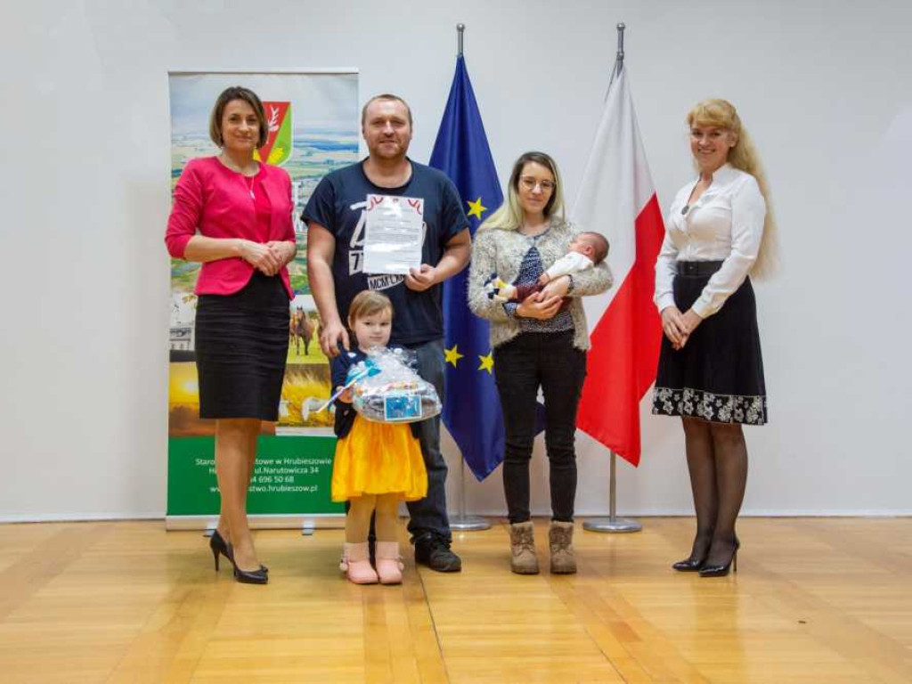 Hrubieszów: Niespodzianki dla kolejnych mam [ZDJĘCIA]