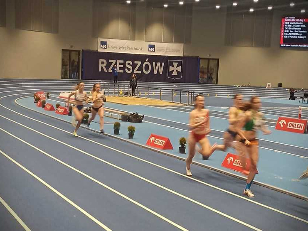 Wysokie miejsca lekkoatletów Unii Hrubieszów na Halowych Mistrzostwach Polski. Złoty medal Bartka Kitlińskiego [ZDJĘCIA]