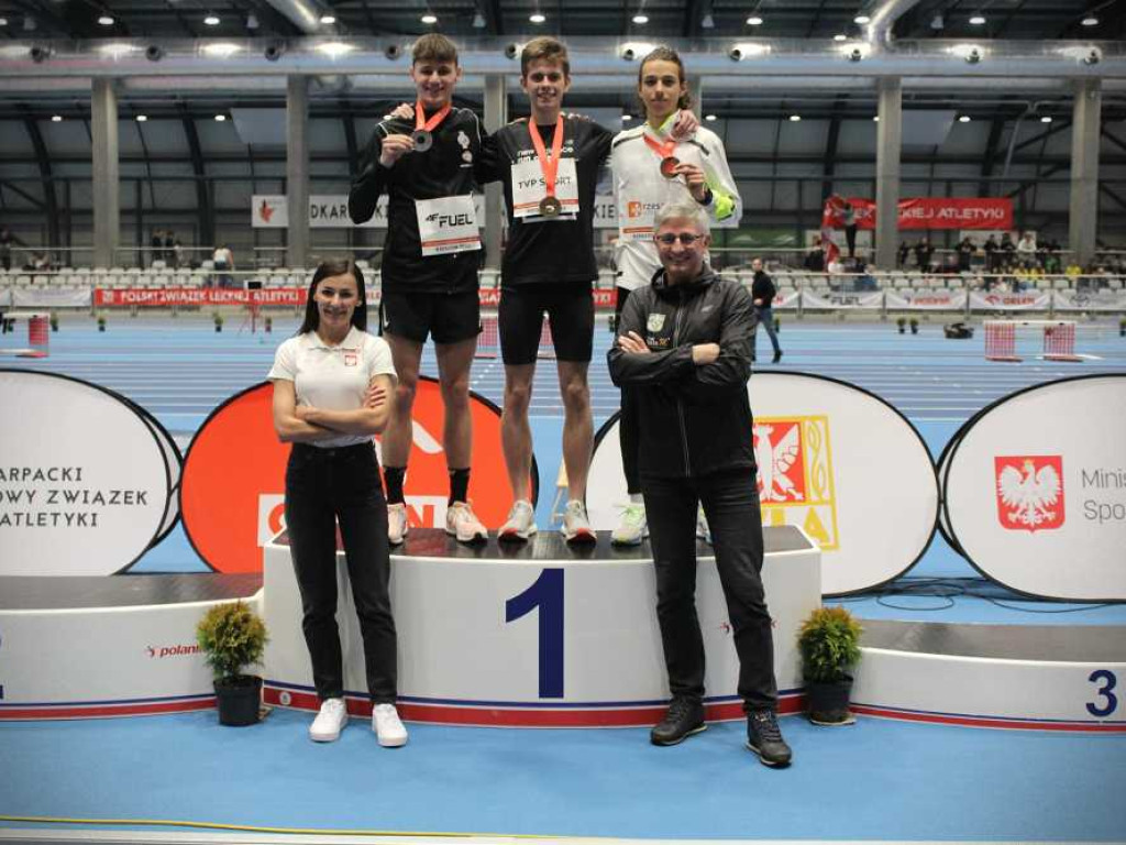 Wysokie miejsca lekkoatletów Unii Hrubieszów na Halowych Mistrzostwach Polski. Złoty medal Bartka Kitlińskiego [ZDJĘCIA]
