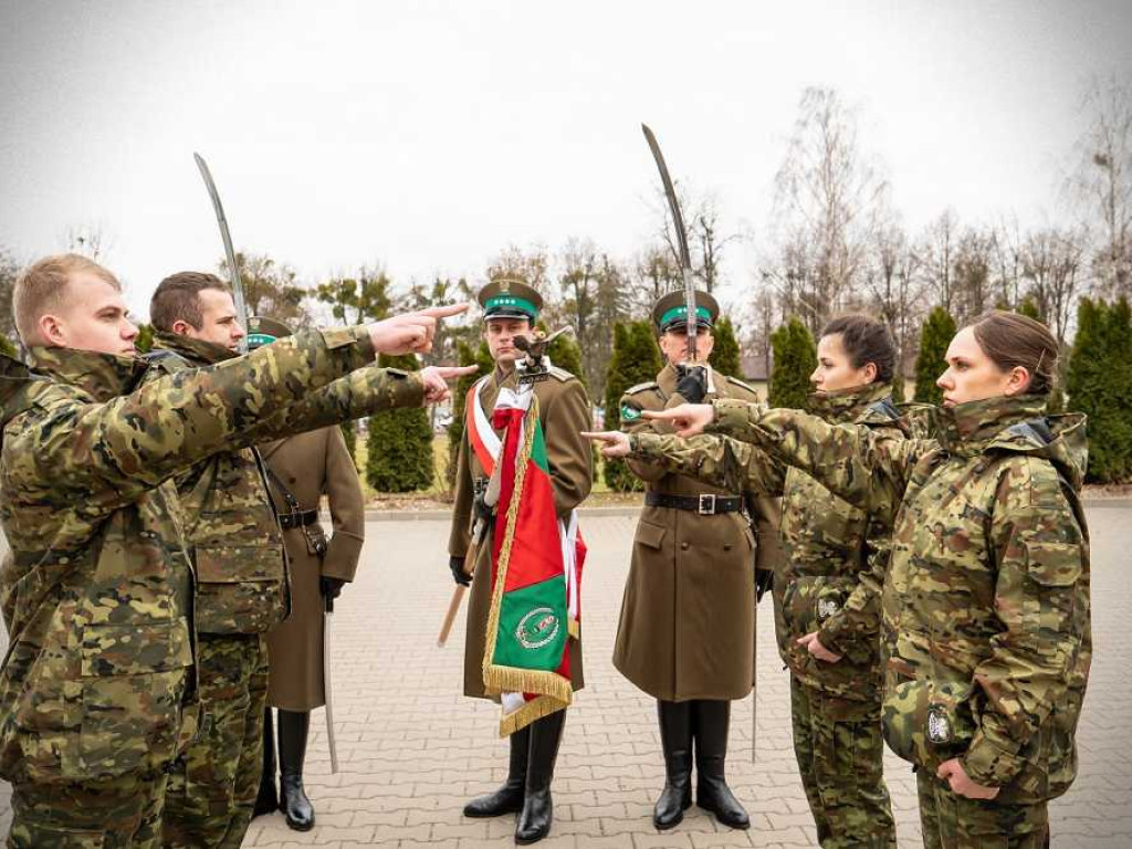 Nowi funkcjonariusze w szeregach NOSG [ZDJĘCIA]