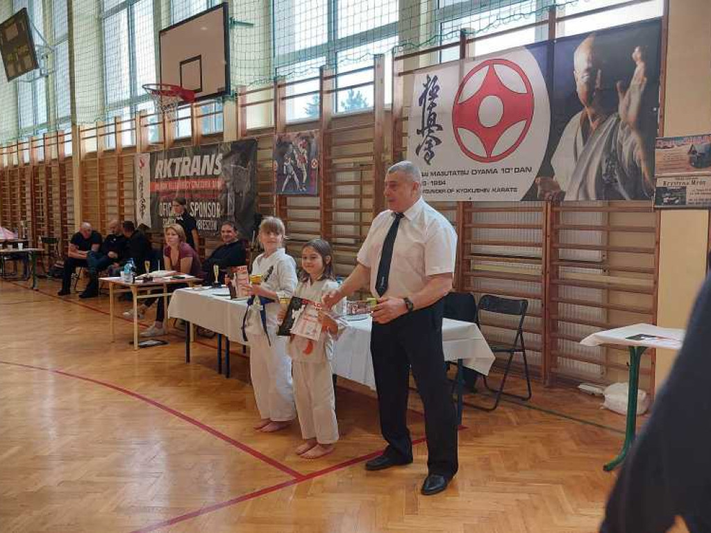 Medale hrubieszowskich karateków [ZDJĘCIA]