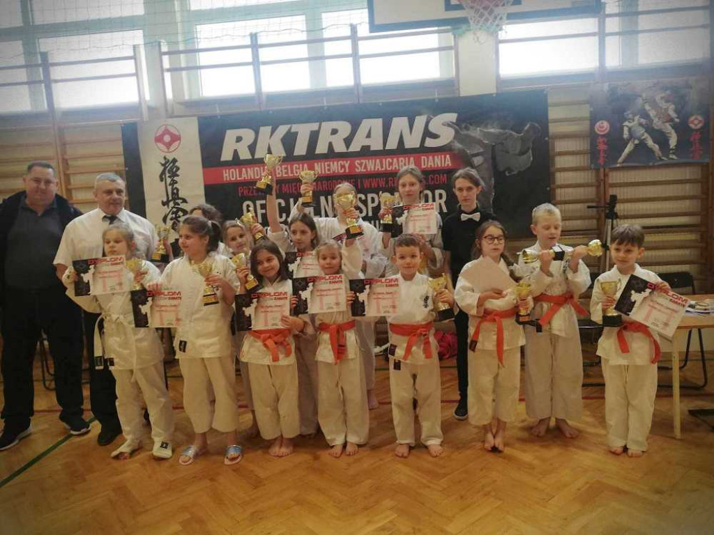 Medale hrubieszowskich karateków [ZDJĘCIA]