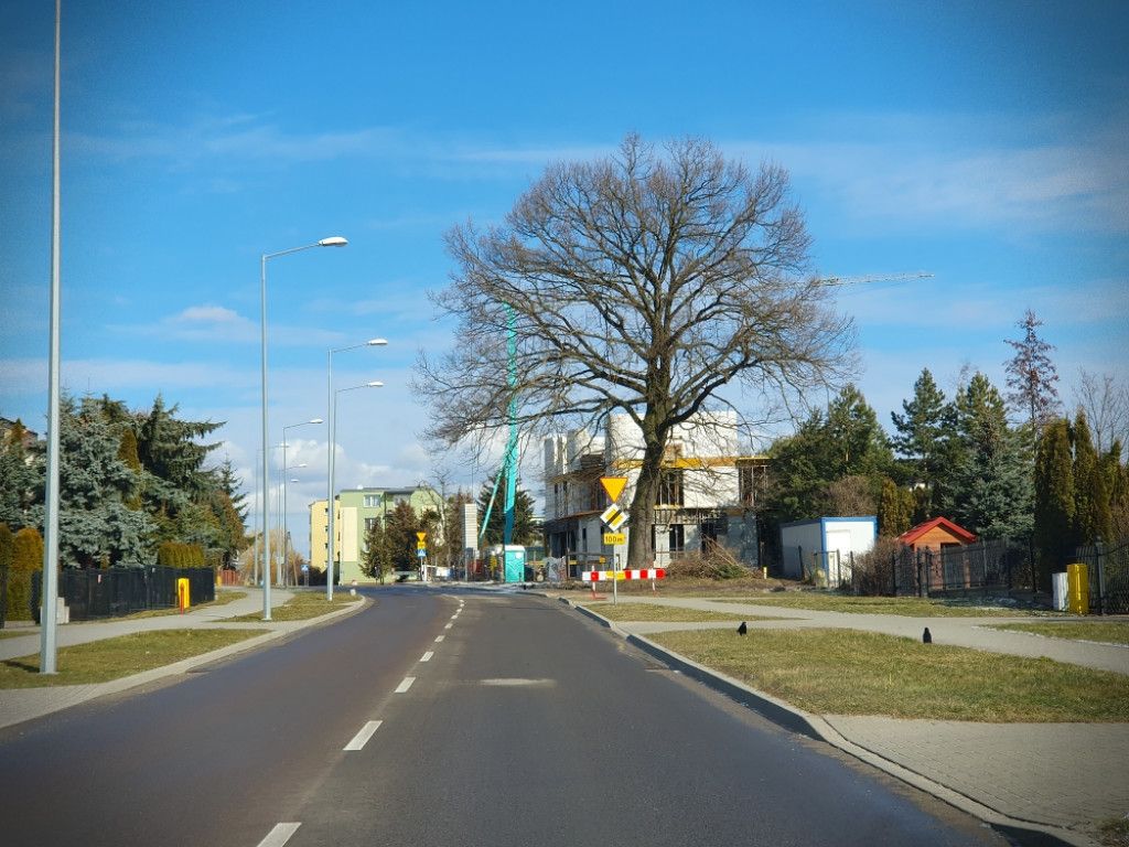 Hrubieszów: Trwa budowa bloku przy ul. Różanej [ZDJĘCIA]