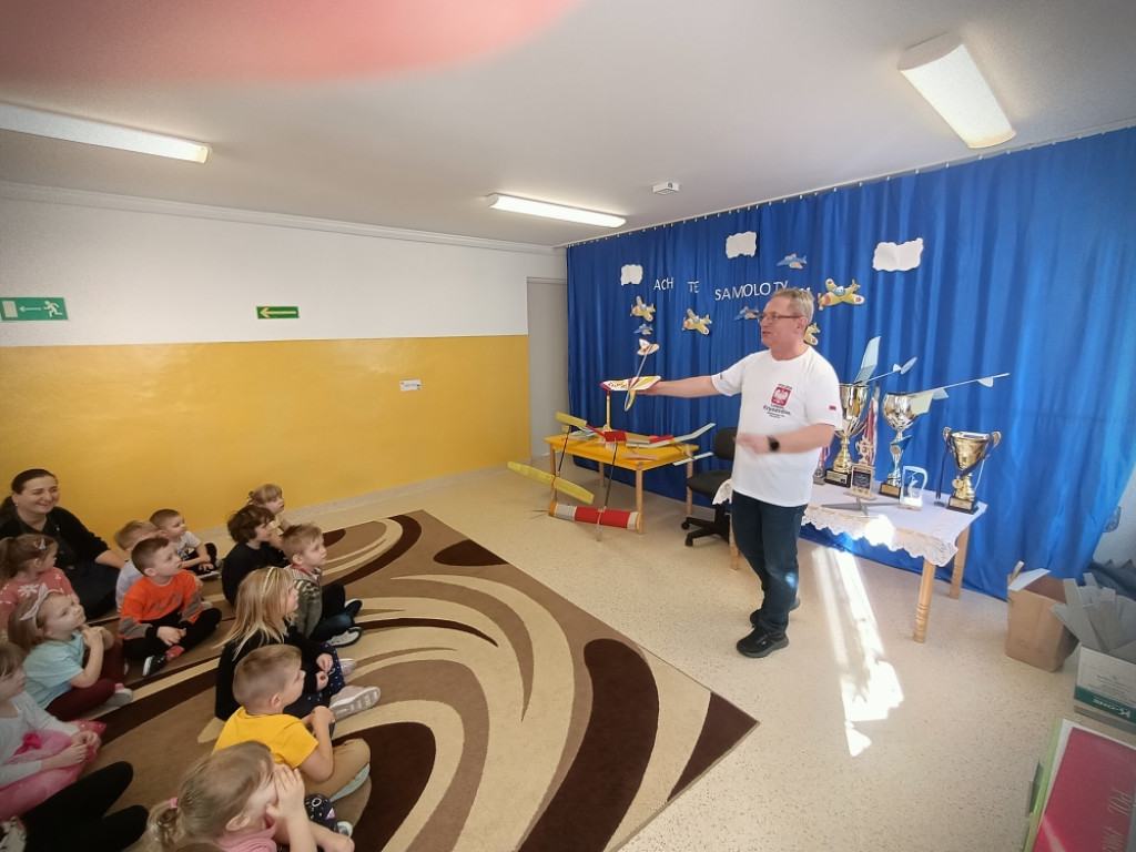 Hrubieszów: Spotkanie przedszkolaków z Leszkiem Kryszczukiem [ZDJĘCIA]