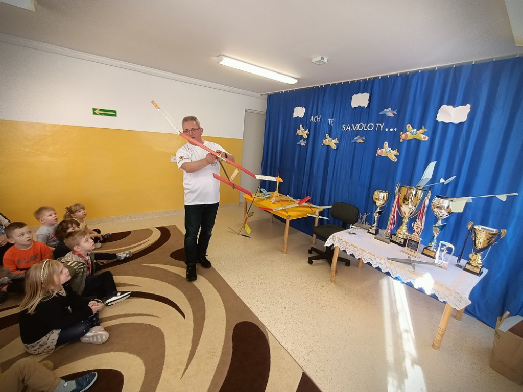Hrubieszów: Spotkanie przedszkolaków z Leszkiem Kryszczukiem [ZDJĘCIA]