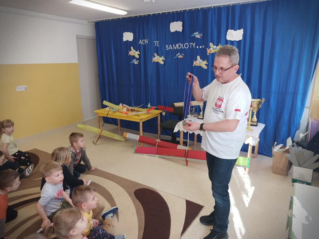 Hrubieszów: Spotkanie przedszkolaków z Leszkiem Kryszczukiem [ZDJĘCIA]
