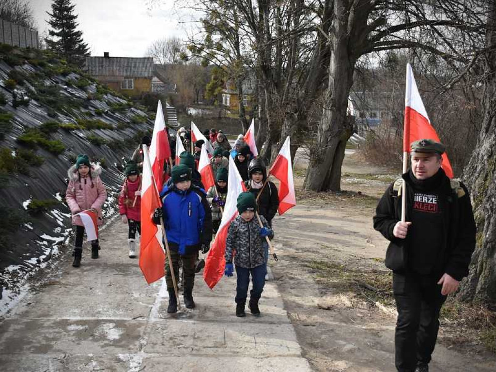 Marsz Pamięci Żołnierzy Wyklętych w Uchaniach [ZDJĘCIA]