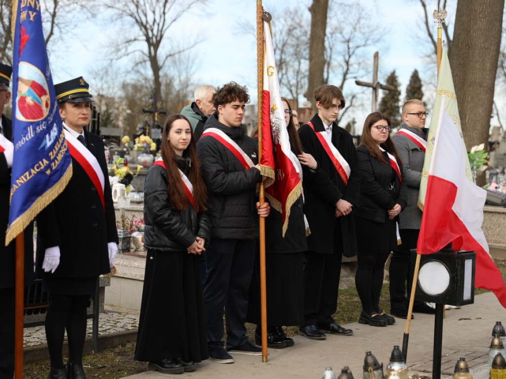 Hrubieszów: Oddano hołd zamordowanym kolejarzom [ZDJĘCIA]