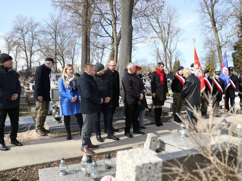 Hrubieszów: Oddano hołd zamordowanym kolejarzom [ZDJĘCIA]