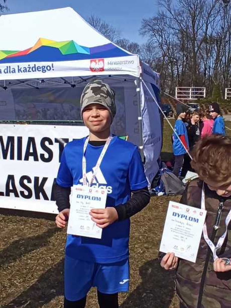 Sześć medali i III miejsce drużynowo Unii Hrubieszów w Mistrzostwach Województwa w Biegach Przełajowych [ZDJĘCIA]