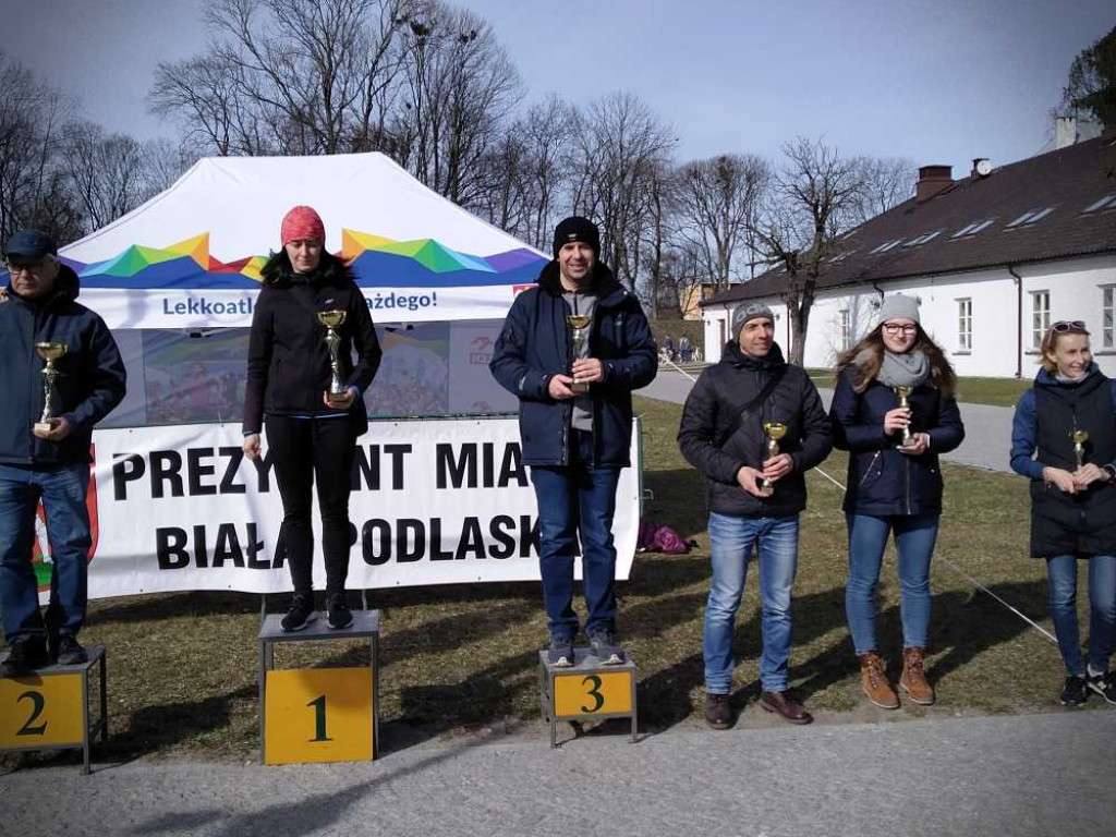 Sześć medali i III miejsce drużynowo Unii Hrubieszów w Mistrzostwach Województwa w Biegach Przełajowych [ZDJĘCIA]