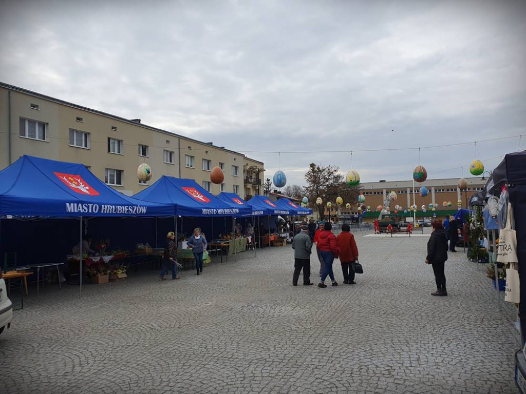 Hrubieszów: Trwa kiermasz wielkanocny [ZDJĘCIA]